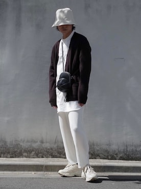 「JW Anderson（ジェイダブリューアンダーソン）のアイテム（バッグ）」を使った、心さん（メンズ・164cm）の春コーディネート