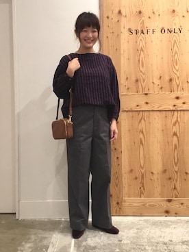 「coenスタッフスタイリング」｜「アイテム（パンプス）」を使った、coen 徳永さん（レディース・165cm）の秋コーディネート