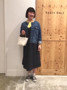 「coenスタッフスタイリング」｜「アイテム（デニムジャケット）」を使った、coen 徳永さん（レディース・165cm）の冬コーディネート