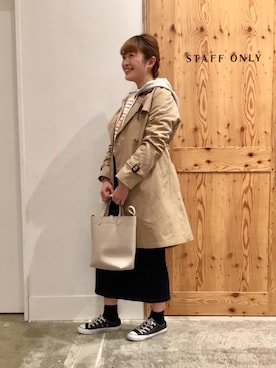「coenスタッフスタイリング」｜「アイテム（トレンチコート）」を使った、coen 徳永さん（レディース・164cm）の冬コーディネート