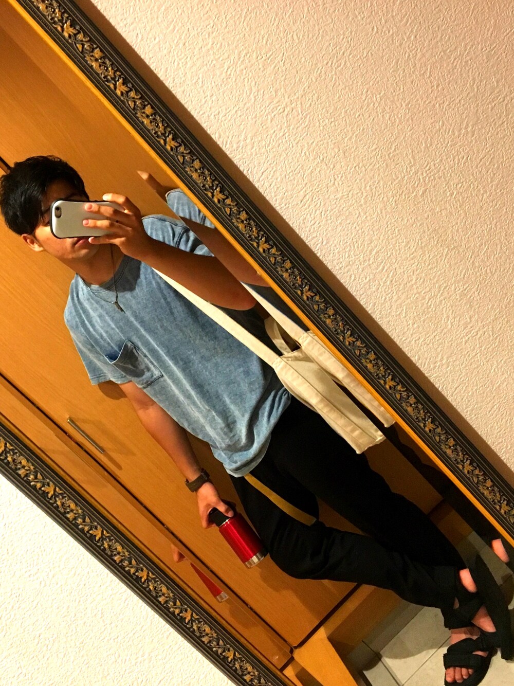 「夏、大人カジュアル、シンプルコーデ、スポーツサンダル、黒、スラックス、niko and ...、summer、ポケットＴシャツ、ロールアップ」｜「niko and...のヴィンテージケミカルTシャツ【niko and ...】（Tシャツ/カットソー、ブルー系）」を使った、Goenji@相互フォローさん（メンズ・171cm）の夏コーディネートの1枚目の写真