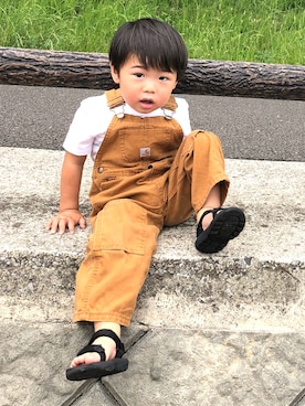 「Carhartt（カーハート）のアイテム（サロペット/オーバーオール）」を使った、®️uiさん（キッズ・100cm）の夏コーディネート