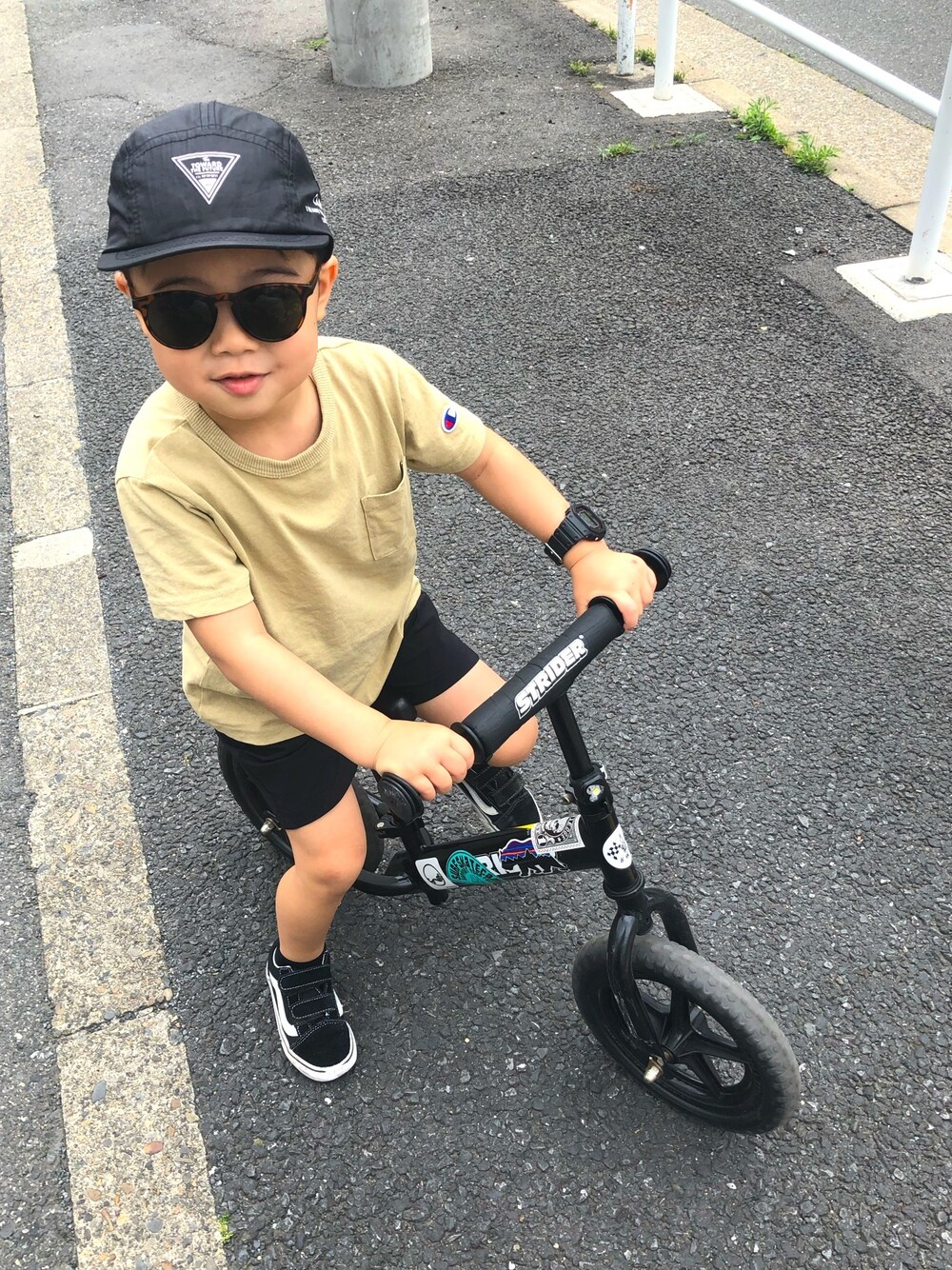 「Champion、春夏コーデ」｜「Championの【WEB限定】 Champion/チャンピオン KIDS ポケット付き半袖Tシャツ（Tシャツ/カットソー、ベージュ系）」を使った、®️uiさん（キッズ・110cm）の春コーディネートの1枚目の写真