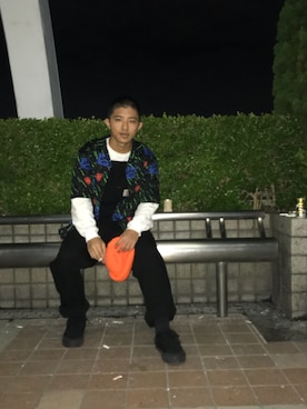 「Carhartt WIP（カーハートダブリューアイピー）のアイテム（サロペット/オーバーオール）」を使った、TAIRA GOUさん（メンズ・160cm）の秋コーディネート