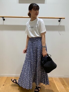 「LAURA DI MAGGIO（ローラディマッジオ）のアイテム」を使った、大山 栞さん（レディース・164cm）の夏コーディネート