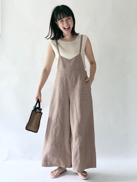 「green label relaxing（グリーンレーベルリラクシング）のアイテム（サロペット/オーバーオール）」を使った、大山 栞さん（レディース・164cm）の春コーディネート