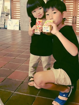 「no brand（ノーブランド）のアイテム（チノパンツ）」を使った、☆saaya☆さん（キッズ・80cm）の夏コーディネート