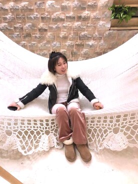 「MONCLER（モンクレール）のアイテム（ブルゾン）」を使った、以后的瘦子-kaitlynさん（レディース・160cm）の冬コーディネート