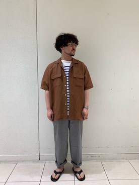 「アイテム（スラックス、シルバー系）」を使った、UMEZAWAさん（メンズ・172cm）の夏コーディネート