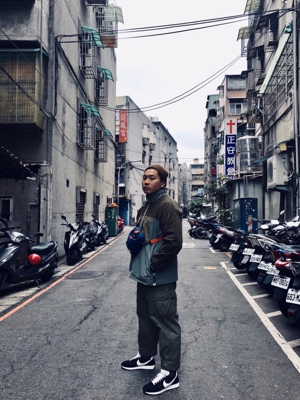 「plain-me、futuremade」｜「plain-meのアイテム（バッグ、ブルー系）」を使った、Mr.Teng さん（メンズ・170cm）の冬コーディネートの1枚目の写真
