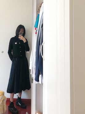 BLACK COMME des GARCONSのスカートを使った人気ファッション