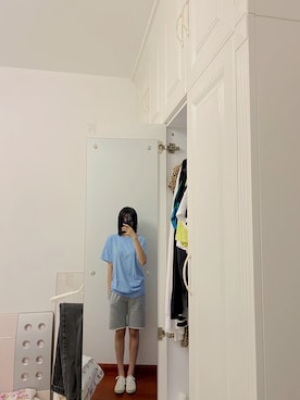 VIVIDWONGさんのコーディネート