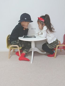 「✊✌️✋のアイテム（その他、レッド系）」を使った、ピスコ☆兄妹さん（キッズ・100cm）の秋コーディネート