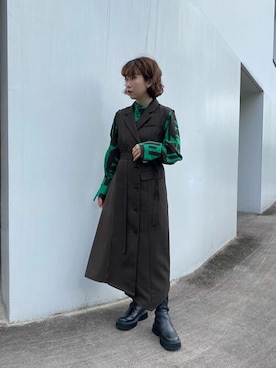 「UNITED TOKYO（ユナイテッドトウキョウ）のカットワークベストワンピース（ジャンパースカート、ブラウン系）」を使った、Haruka Kimura 🕊さん（レディース・155cm）の秋コーディネート