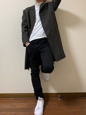 「UNIQLO（ユニクロ）のタートルネックT（長袖）（Tシャツ/カットソー）」を使った、晴木さん（メンズ・175cm）の冬コーディネート