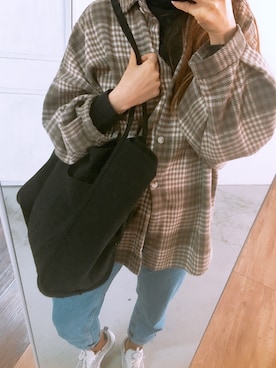 「VitaFelice（ヴィータフェリーチェ）のアイテム（トートバッグ）」を使った、**JUN**さん（レディース・165cm）の春コーディネート