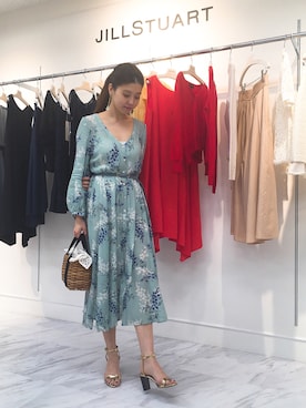 「アイテム（サンダル、ゴールド系）」を使った、chieさん（レディース・160cm）の春コーディネート