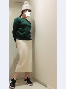 「白スカート」｜「アイテム（スウェット）」を使った、Marukome85さん（レディース・163cm）の冬コーディネート