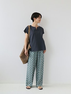 「アイテム（サンダル、ゴールド系）」を使った、Makkieさん（レディース・158cm）の春コーディネート