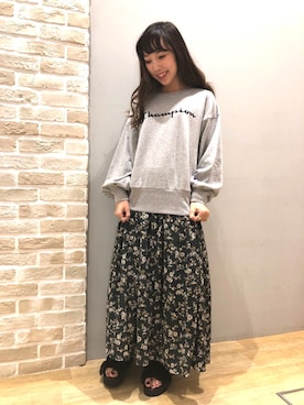 「ゆるカジ」｜「アイテム（スウェット）」を使った、やぎみさきさん（レディース・153cm）の夏コーディネート