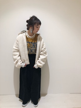 「フリルネック」｜「アイテム（ブルゾン）」を使った、やぎみさきさん（レディース・153cm）の冬コーディネート