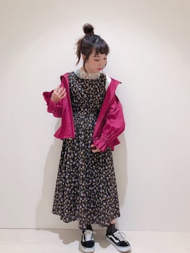 「earth music&ecology（アースミュージックアンドエコロジー）のアイテム（マウンテンパーカー）」を使った、やぎみさきさん（レディース・153cm）の冬コーディネート