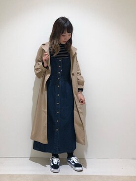 「earth music&ecology（アースミュージックアンドエコロジー）のアイテム（トレンチコート）」を使った、やぎみさきさん（レディース・153cm）の春コーディネート