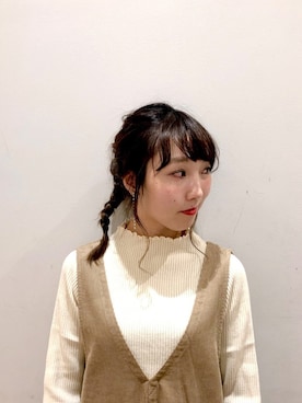 「earth music&ecology（アースミュージックアンドエコロジー）のアイテム（ジャンパースカート）」を使った、やぎみさきさん（レディース・153cm）の秋コーディネート