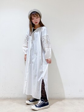 「earth music&ecology（アースミュージックアンドエコロジー）のエンブロイダリー刺繍ワンピース ＊（ワンピース）」を使った、やぎみさきさん（レディース・153cm）の春コーディネート