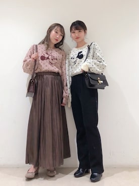 「earth music&ecology（アースミュージックアンドエコロジー）のフラップスクエアショルダーバッグ ＊（ショルダーバッグ）」を使った、やぎみさきさん（レディース・152cm）の秋コーディネート