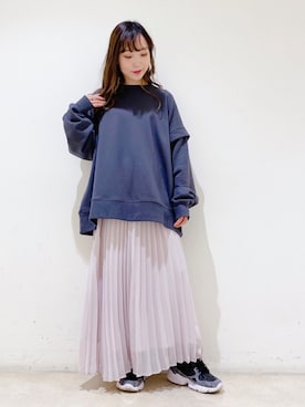 「earth music&ecology（アースミュージックアンドエコロジー）のアイテム（スウェット）」を使った、やぎみさきさん（レディース・152cm）の冬コーディネート