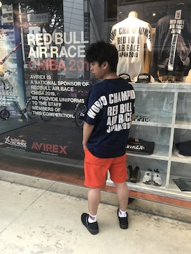 「AVIREX（アヴィレックス）のアイテム（シューズ）」を使った、南慎也さん（メンズ・166cm）の春コーディネート
