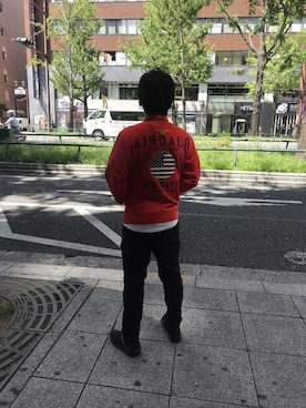 「AVIREX（アヴィレックス）のアイテム（ジャージ）」を使った、南慎也さん（メンズ・166cm）の秋コーディネート