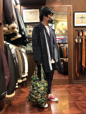 「AVIREX（アヴィレックス）のアイテム（テーラードジャケット）」を使った、南慎也さん（メンズ・166cm）の冬コーディネート