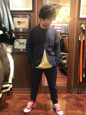 「AVIREX（アヴィレックス）のアイテム（テーラードジャケット）」を使った、南慎也さん（メンズ・166cm）の冬コーディネート