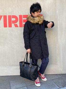 「AVIREX（アヴィレックス）のアイテム（テーラードジャケット）」を使った、南慎也さん（メンズ・166cm）の冬コーディネート