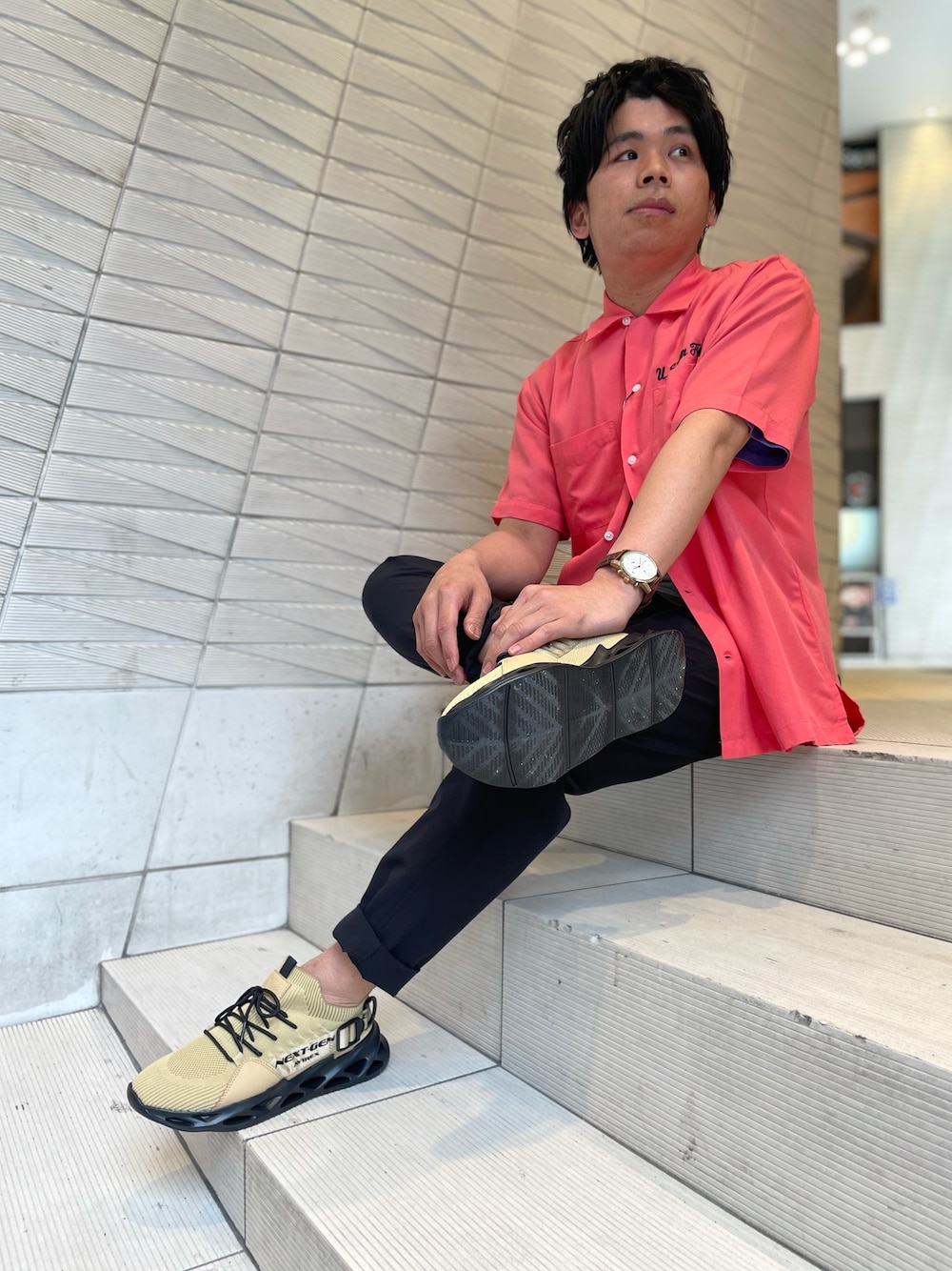 「夏、AVIREX、ラフ、ootd、ボーリングシャツ、今日のコーデ、AVIREXBelle、いいね、save、フォローお願いします🤑、AVIREX心斎橋、ファッションの力を信じよう」｜「AVIREXのボーリングシャツ フィアレス フライヤーズ/BOWLING SHIRT FEARLESS FLYERS/アヴィレックス/AVIREX（シャツ/ブラウス、ピンク系）」を使った、南慎也さん（メンズ・166cm）の夏コーディネートの1枚目の写真