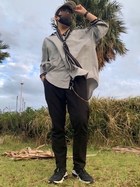 「SUGGESTION（サジェッション）のアイテム（パンツ）」を使った、kasiiさん（メンズ・170cm）の秋コーディネート