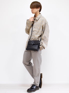 「INTER FACTORY（インターファクトリー）のファッションインフルエンサー DAISUKE - タッセルショルダーバッグ　made in INTER FACTORY（ショルダーバッグ）」を使った、MASAKIさん（メンズ・168cm）の秋コーディネート