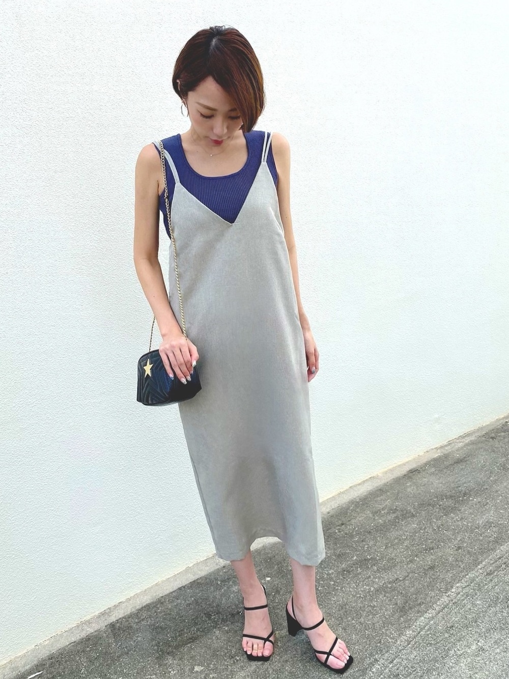 「シンプルコーデ、ゆるコーデ、夏コーデ、高身長女子、ベージュ、titivate、GU、H&M、DONOBAN、キャミワンピ」｜「titivateのIﾗｲﾝｷｬﾐｿｰﾙﾜﾝﾋﾟｰｽ（ワンピース、ベージュ系）」を使った、harucoさん（レディース・167cm）の夏コーディネートの1枚目の写真
