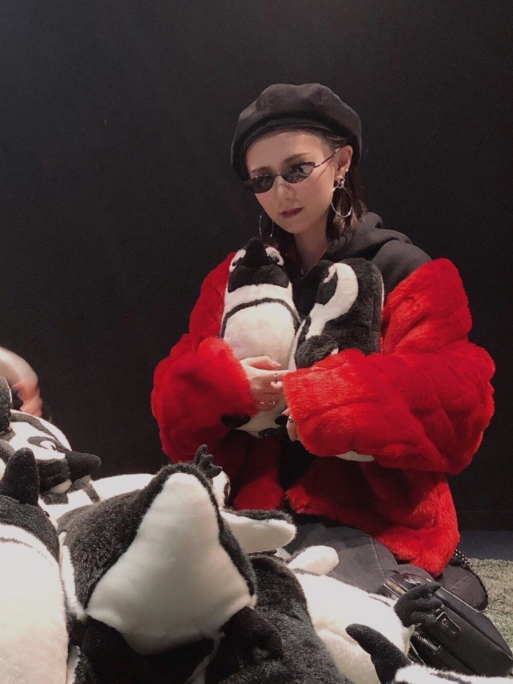 「古着MIX、vintage、ファーコート、ootd、冬コーデ」｜「MOUSSYのFAUX FUR JACKET（その他アウター、レッド系）」を使った、aynさん（レディース・160cm）の冬コーディネートの1枚目の写真