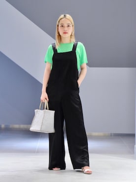 「UNITED ARROWS（ユナイテッドアローズ）のアイテム（サロペット/オーバーオール）」を使った、岩永　千明さん（レディース・156cm）の春コーディネート