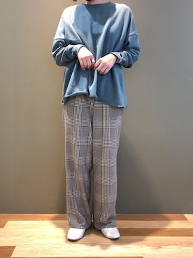 「Green　Parks（グリーンパークス）のドロップショルダースウェットプルオーバー＊（スウェット、グリーン系）」を使った、たかやまゆいさん（レディース・153cm）の秋コーディネート