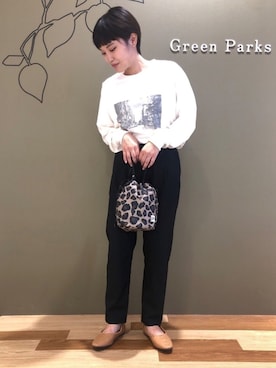 「Green　Parks（グリーンパークス）のフォトプリントロンT＊（Tシャツ/カットソー、ホワイト系）」を使った、たかやまゆいさん（レディース・153cm）の秋コーディネート