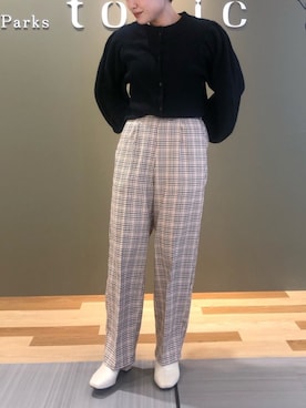 「earth music&ecology（アースミュージックアンドエコロジー）の2WAYニットプルオーバー　＊（ニット/セーター、ブラック系）」を使った、たかやまゆいさん（レディース・153cm）の冬コーディネート