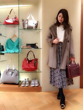 「レーススカート」｜「アイテム（ムートンコート）」を使った、KATHARINEROSS さん（レディース・167cm）の冬コーディネート