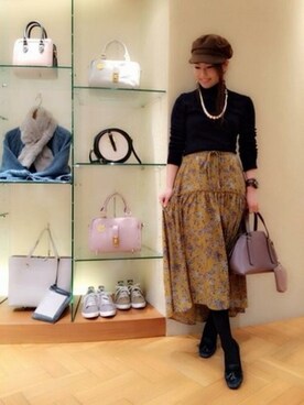 「黒タートルネック」｜「アイテム（アクセサリー）」を使った、KATHARINEROSS さん（レディース・152cm）の冬コーディネート