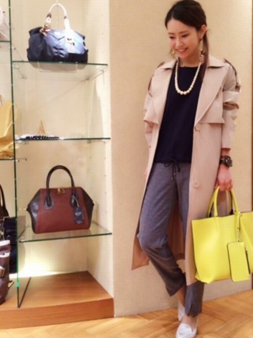 「トレンチコート、きれいめカジュアル、ootd、春コーデ、通勤コーデ、キャサリンロス、KATHARINE ROSS」｜「KATHARINE ROSSの【KATHARINE ROSS】  コンフォートコート（トレンチコート、ベージュ系）」を使った、KATHARINEROSS さん（レディース・152cm）の春コーディネートの1枚目の写真