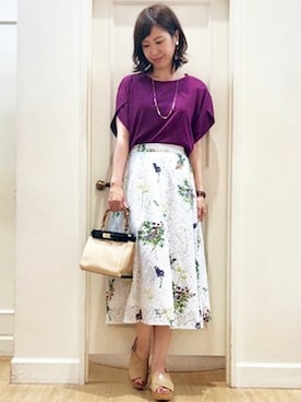 「Casselini（キャセリーニ）のアイテム（かごバッグ）」を使った、KATHARINEROSS さん（レディース・162cm）の夏コーディネート