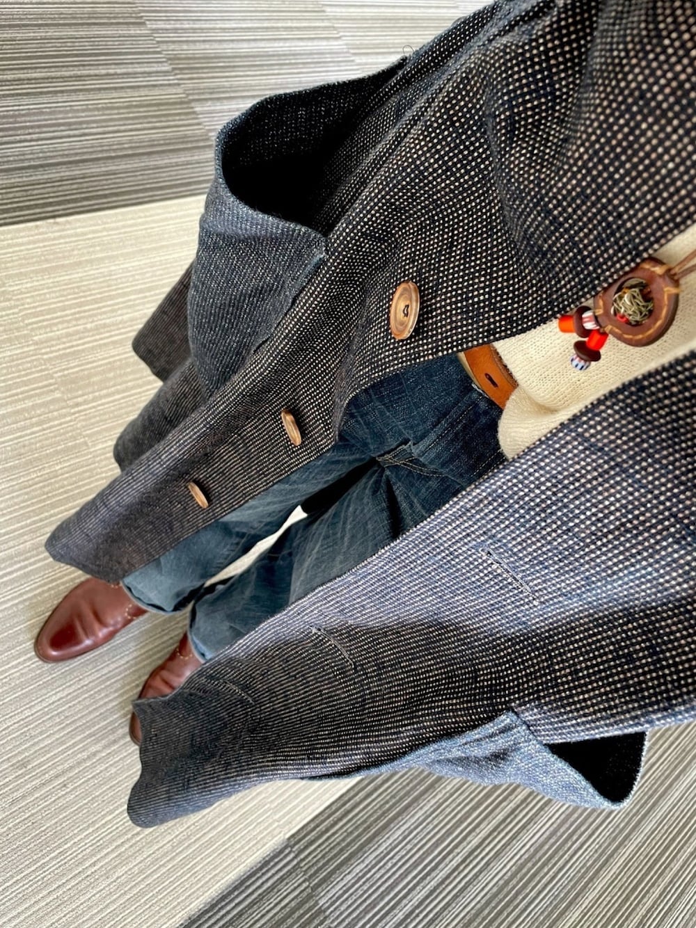「45Rのアイテム（ノーカラーコート、ブルー系）」を使った、tinymegu25さん（レディース・151cm）の冬コーディネートの1枚目の写真